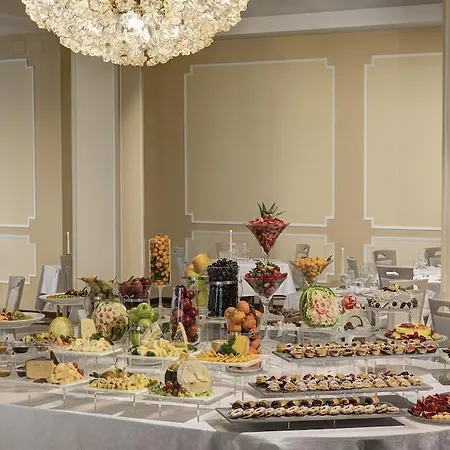 Metropole Отель 4*