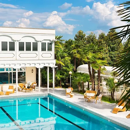 Отель Metropole