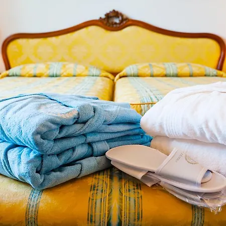 Отель Metropole 4*