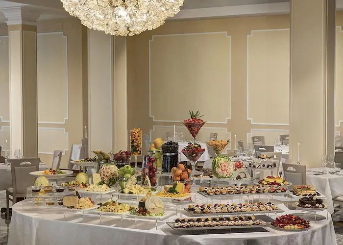 Metropole فندق 4*