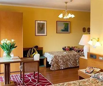 فندق Metropole 4*