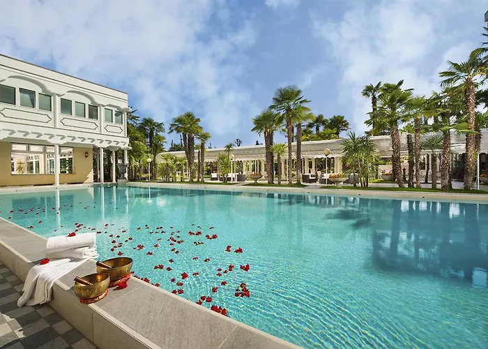 فندق Metropole 4*